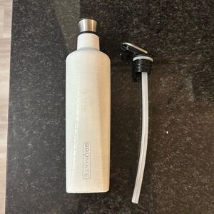 Brumate rehydration bottle 25 oz